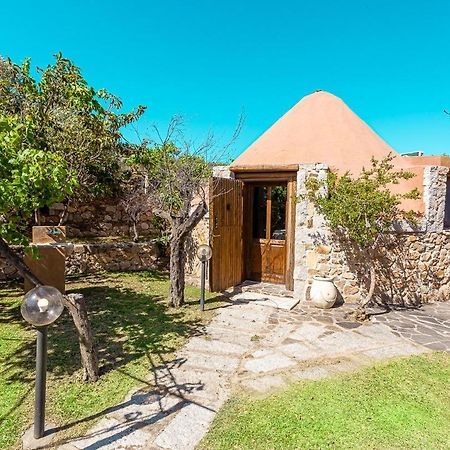 B&B Pettirosso Garden San Teodoro  Εξωτερικό φωτογραφία