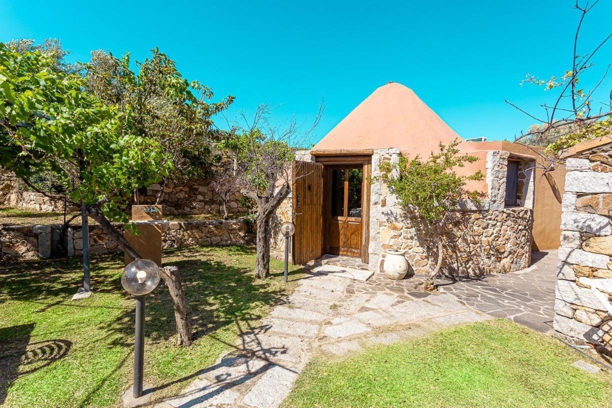 B&B Pettirosso Garden San Teodoro  Εξωτερικό φωτογραφία