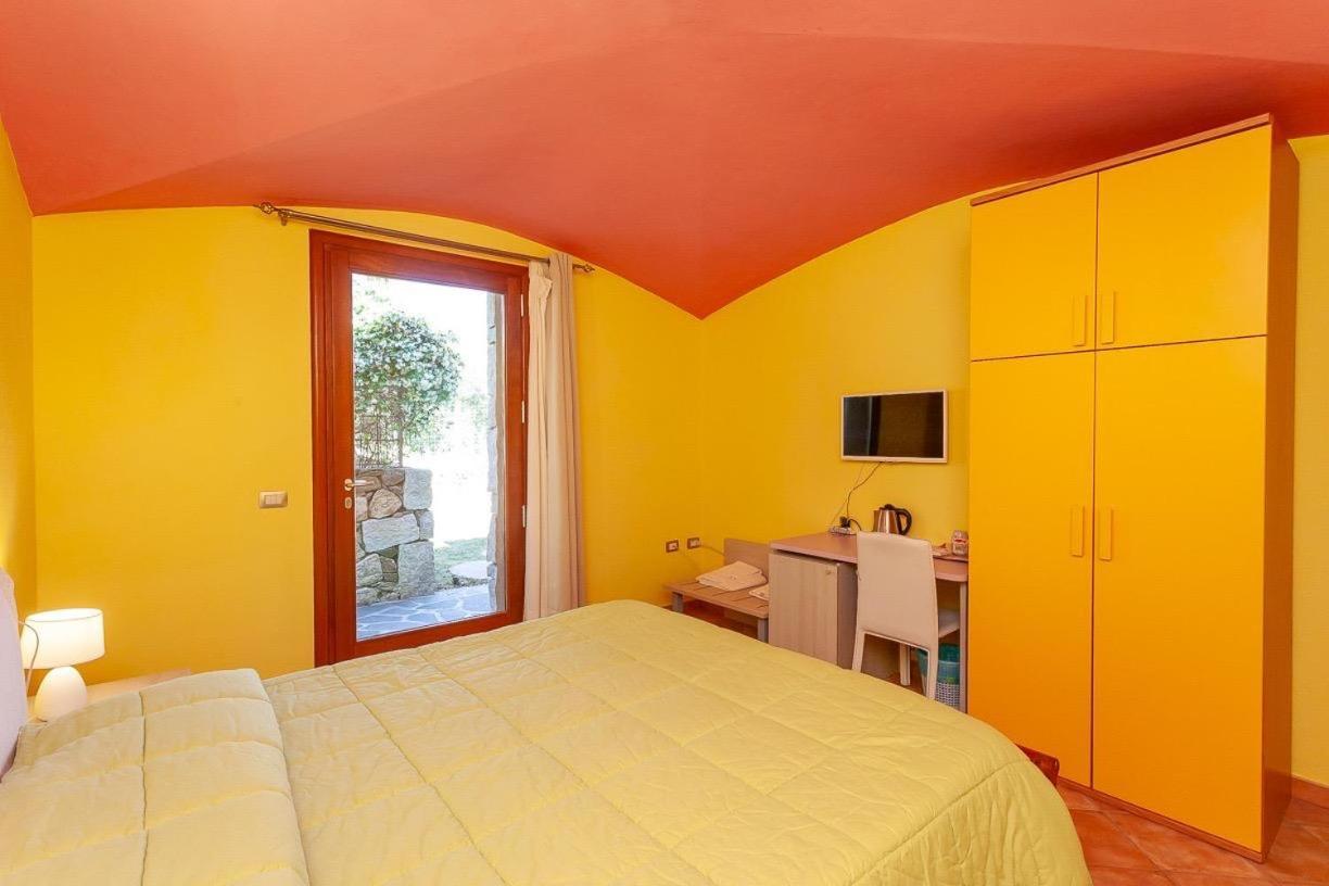 B&B Pettirosso Garden San Teodoro  Εξωτερικό φωτογραφία