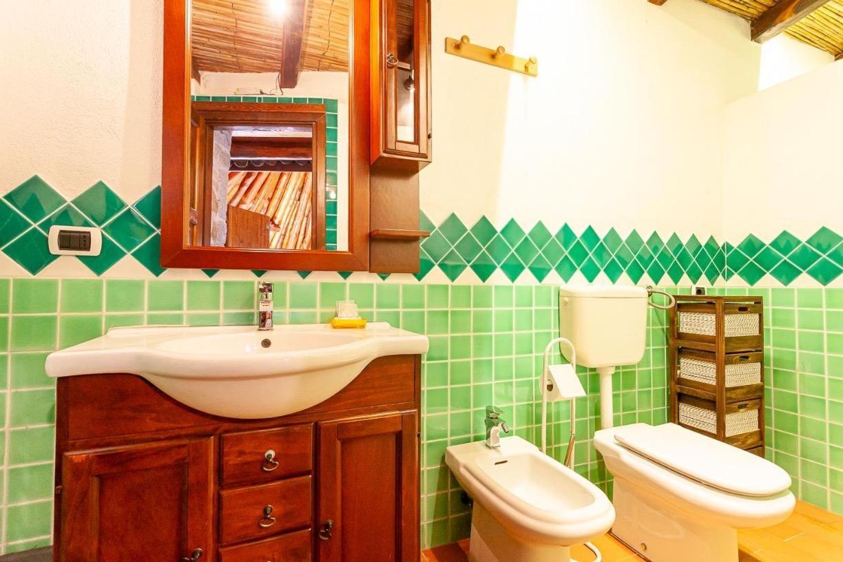 B&B Pettirosso Garden San Teodoro  Εξωτερικό φωτογραφία