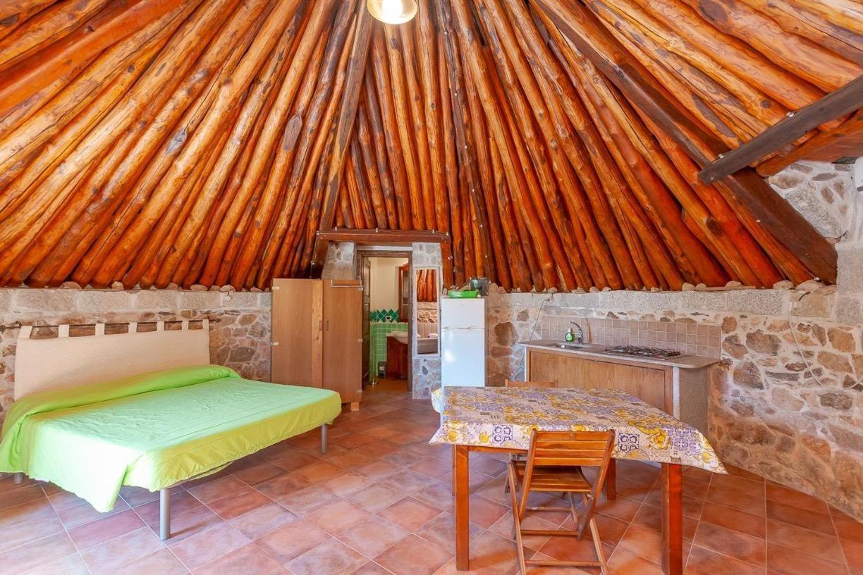 B&B Pettirosso Garden San Teodoro  Εξωτερικό φωτογραφία