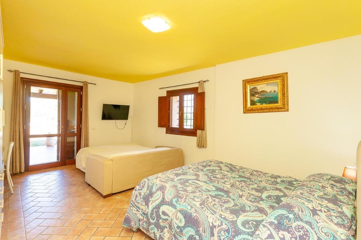 B&B Pettirosso Garden San Teodoro  Εξωτερικό φωτογραφία