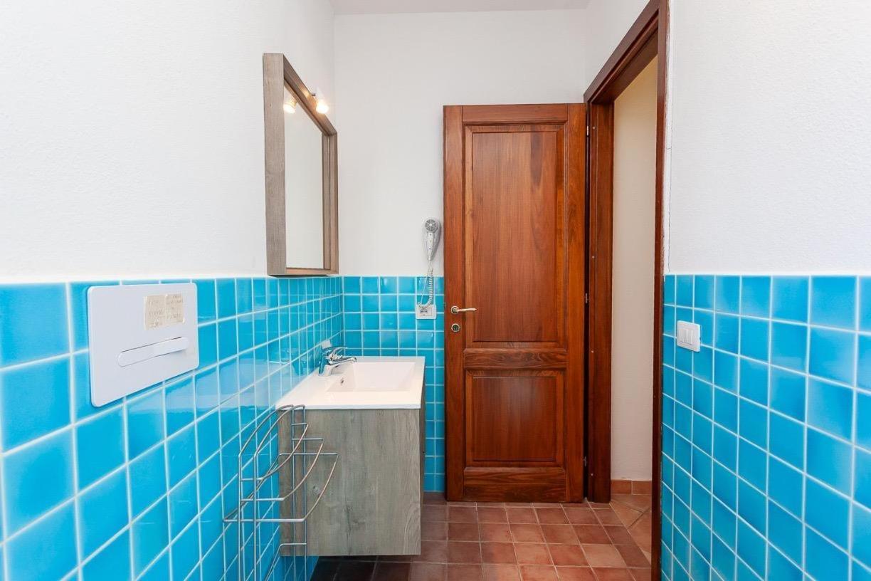 B&B Pettirosso Garden San Teodoro  Εξωτερικό φωτογραφία